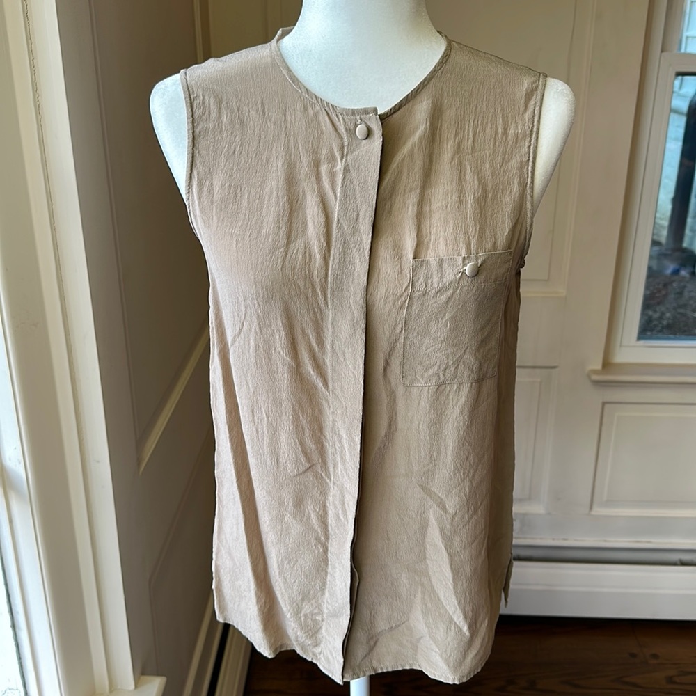 Hasting & Smith 100% Silk Tan Sleeveless Blouse